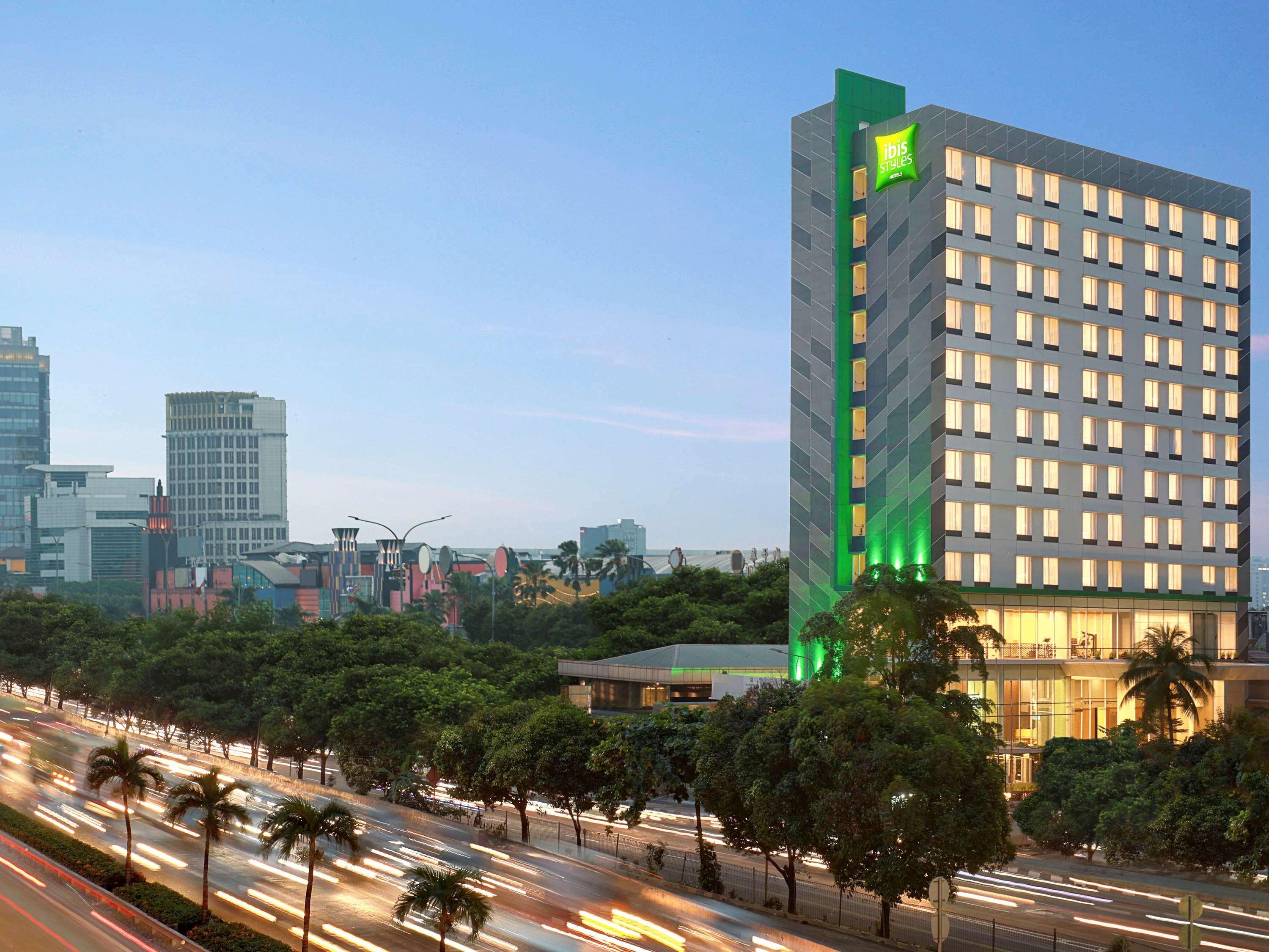 Ibis Styles Jakarta Simatupang Екстериор снимка