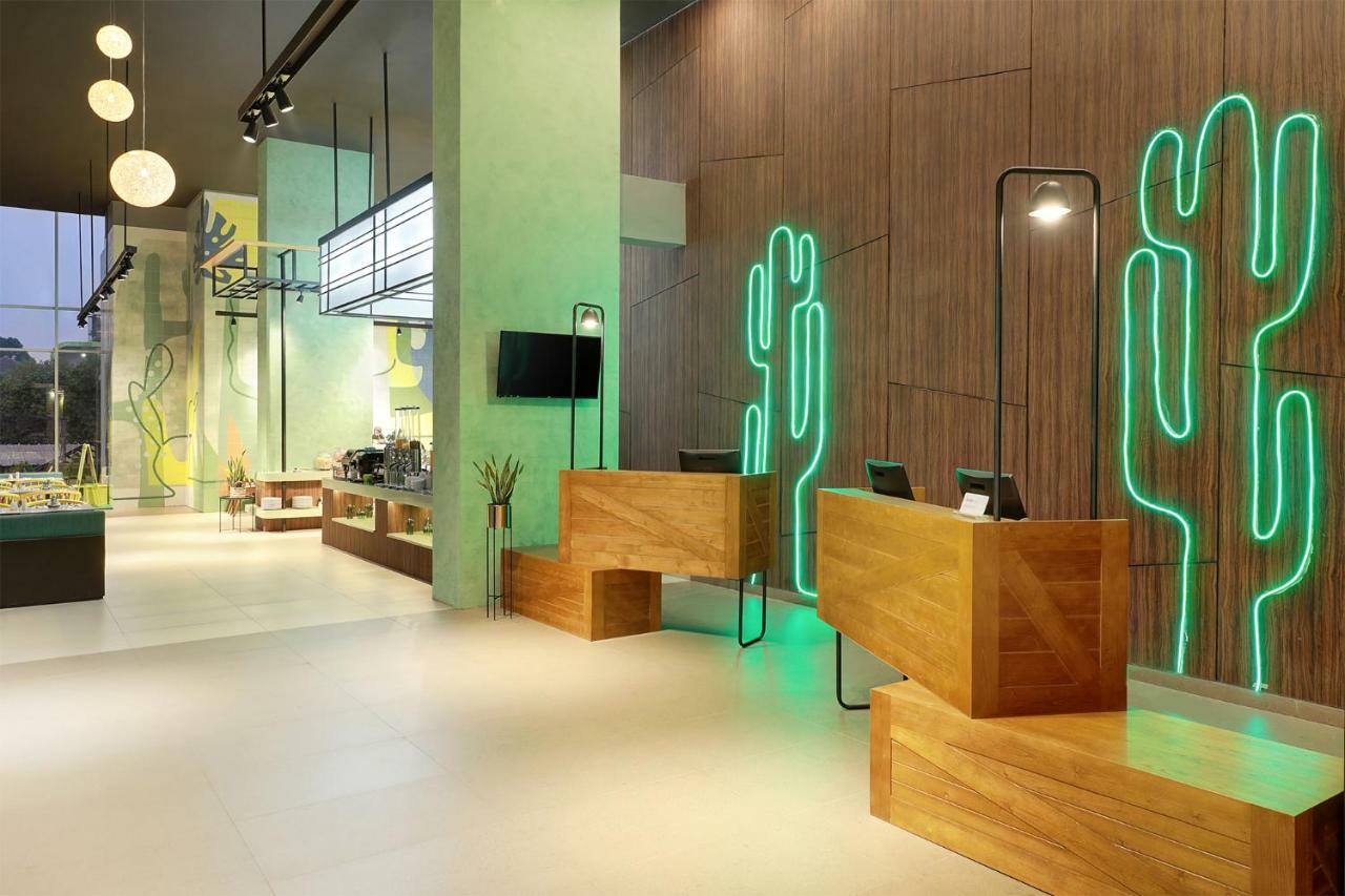 Ibis Styles Jakarta Simatupang Екстериор снимка