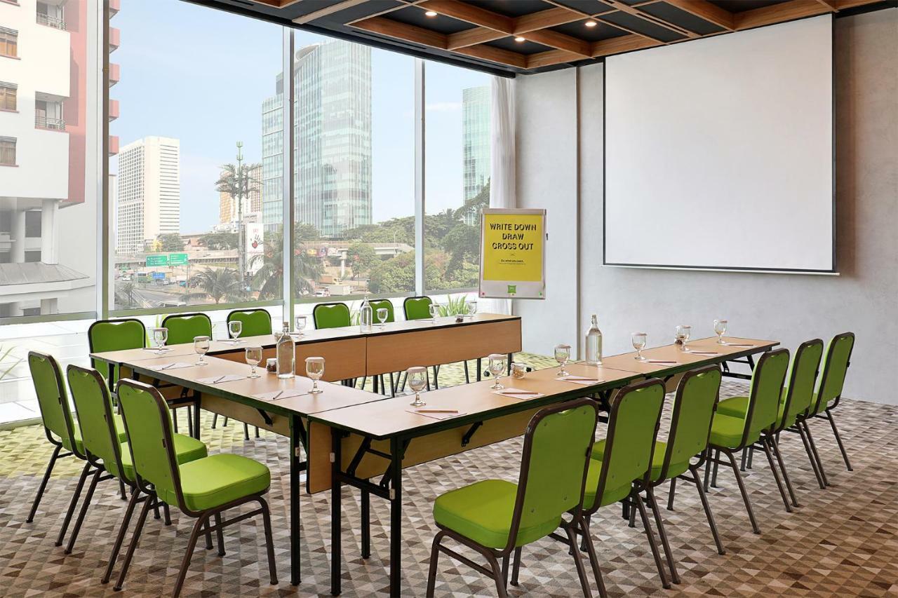 Ibis Styles Jakarta Simatupang Екстериор снимка